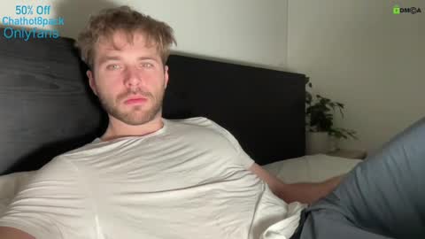 Snapshot of hot8pack01 chatting on 12.13.24 Edward aka Wolf online show from 12.13.24