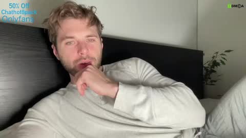 Snapshot of hot8pack01 chatting on 12.18.24 Edward aka Wolf online show from 12.18.24