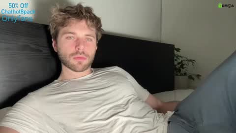 Snapshot of hot8pack01 chatting on 01.17.25 Edward aka Wolf online show from 01.17.25