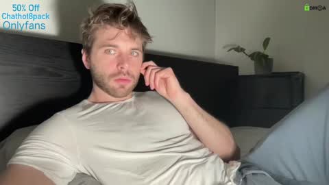 Snapshot of hot8pack01 chatting on 03.07.25 Edward aka Wolf online show from 03.07.25