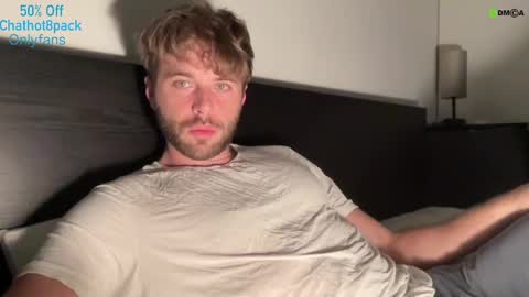 Snapshot of hot8pack01 chatting on 10.08.25 Edward aka Wolf online show from 10.08.25