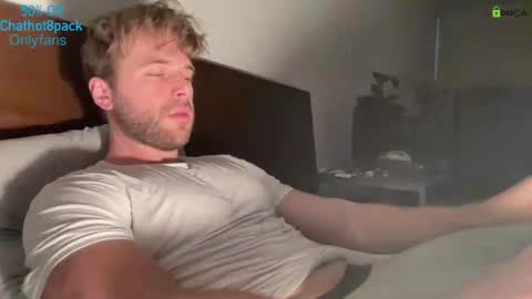 Snapshot of hot8pack01 chatting on 11.25.25 Edward aka Wolf online show from 11.25.25