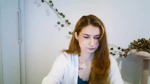 Snapshot of hot_1nina chatting on 02.09.26 NINA online show from 02.09.26