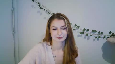 Snapshot of hot_1nina chatting on 02.13.26 NINA online show from 02.13.26