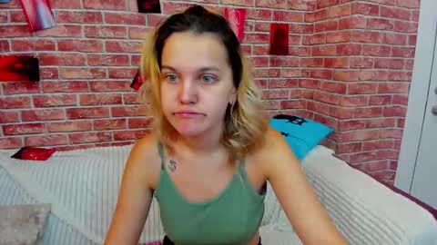 Jessica  online show from 09.11.25