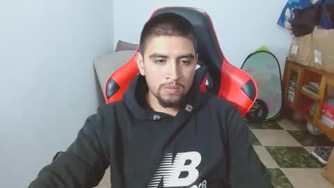 Snapshot of hot__husbands chatting on 01.14.26 hot__husbands online show from 01.14.26