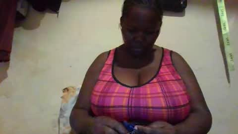 Snapshot of hot_alynn chatting on 11.01.25 ALLYN online show from 11.01.25