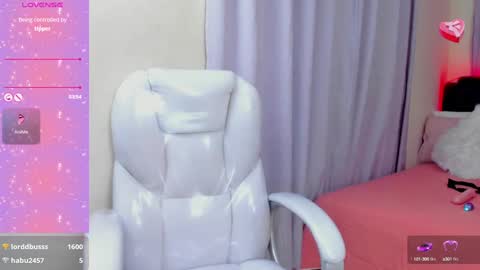 VALENTINA online show from 01.25.25