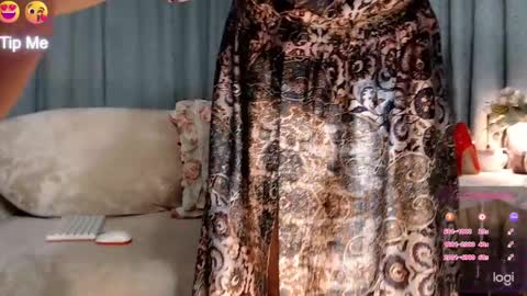 Snapshot of hot_best_lovers_ chatting on 02.14.25 Liza online show from 02.14.25