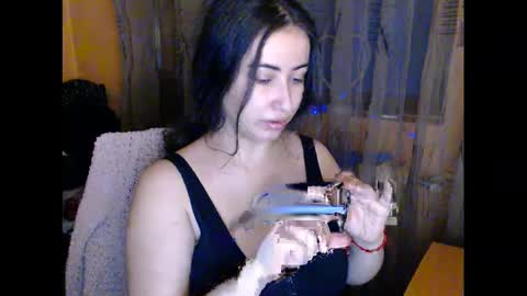 v     online show from 03.01.25