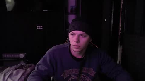 Snapshot of hot_boy_2002_ chatting on 10.30.25 Hot boy 2002 online show from 10.30.25