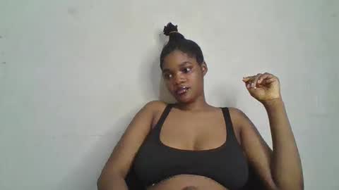 Snapshot of hot_choccoolate chatting on 05.13.26 Zarah online show from 05.13.26