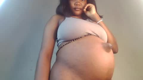 Snapshot of hot_choccoolate chatting on 07.25.26 Zarah online show from 07.25.26