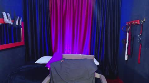 hot chocolate 4u online show from 12.06.24