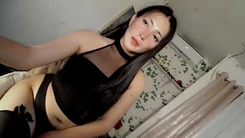 Snapshot of hot_claudia69 chatting on 10.11.25 its me CLAUDIA online show from 10.11.25