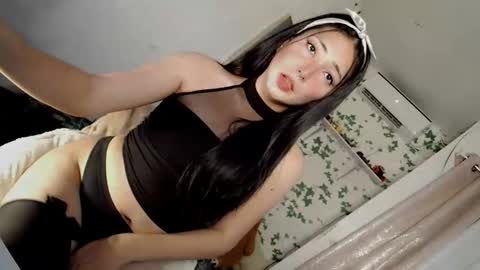 Snapshot of hot_claudia69 chatting on 10.12.25 its me CLAUDIA online show from 10.12.25