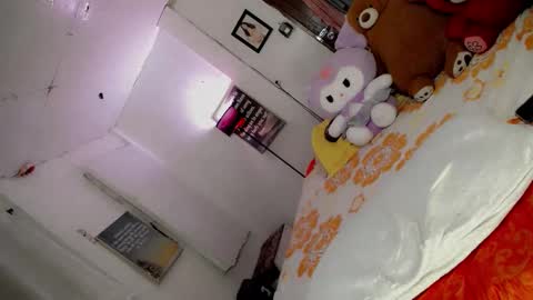 its me CLAUDIA online show from 03.08.26