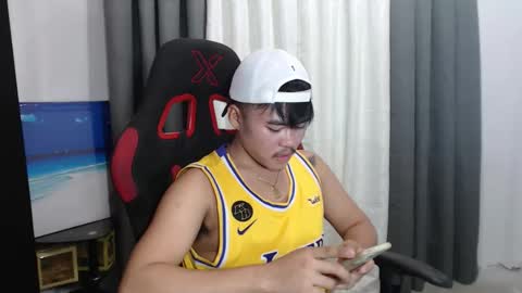 hot_emmanuel online show from 09.18.25