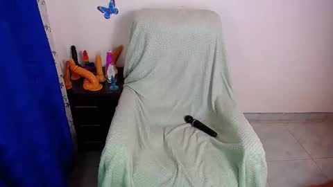 angie online show from 11.14.25