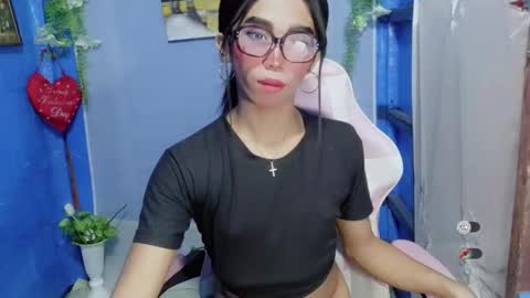 Snapshot of hot_khianna chatting on 03.05.26 Khianna online show from 03.05.26