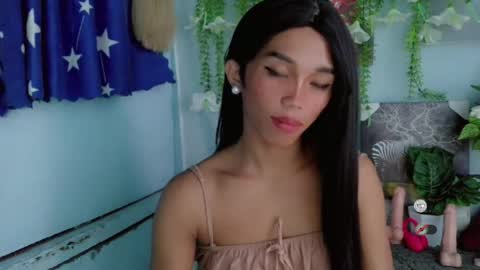 Snapshot of hot_khianna chatting on 04.11.26 Khianna online show from 04.11.26