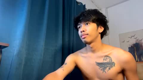 Snapshot of hot_kianxx chatting on 11.26.25 hot_kianxx online show from 11.26.25