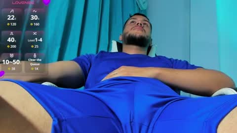 Snapshot of hot_latino_boy_ chatting on 06.11.26 Alejandro online show from 06.11.26