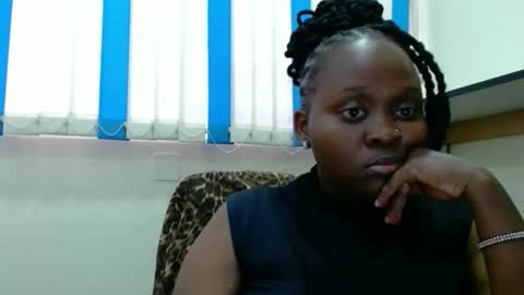 Linah online show from 12.03.25