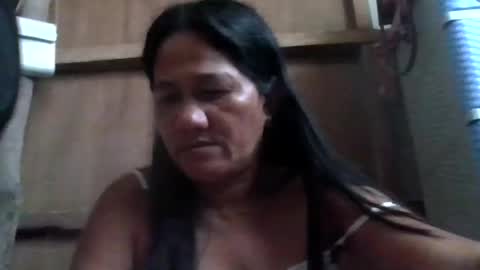 Snapshot of hot_mama09 chatting on 06.18.26 hotmama online show from 06.18.26