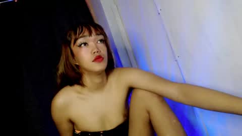 hot_moma69 online show from 04.13.26