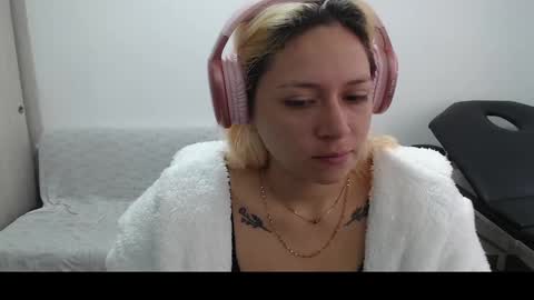 Mia online show from 03.09.25