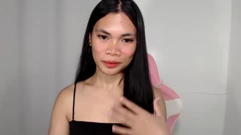 Snapshot of hot_pauline chatting on 05.10.26 hot_pauline online show from 05.10.26