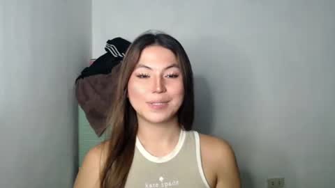 Snapshot of hot_precious_nikki chatting on 04.18.26 Nikki online show from 04.18.26
