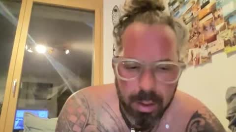 letmedoo2 online show from 10.13.25