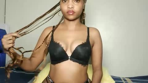 Snapshot of hot_sexy_babe chatting on 06.04.26 Bellah online show from 06.04.26