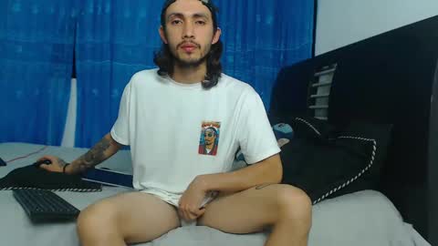 Hot Sharks   online show from 09.14.25