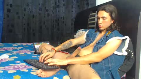 Hot Sharks   online show from 11.02.25