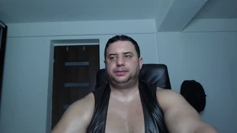 Stefano.. online show from 10.18.25