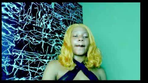 Snapshot of hot_stellaa chatting on 12.25.24 Stella online show from 12.25.24