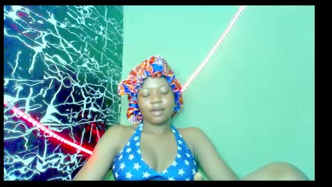 Snapshot of hot_stellaa chatting on 01.10.25 Stella online show from 01.10.25