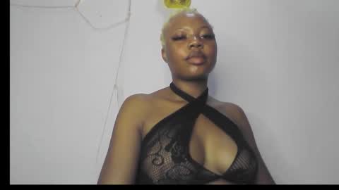 Snapshot of hot_stellaa chatting on 09.18.25 Stella online show from 09.18.25