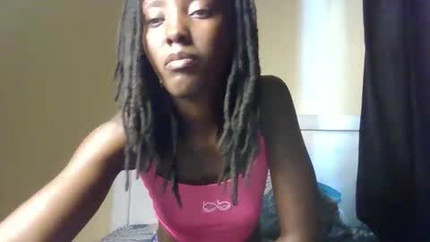 Snapshot of hot_velvet2 chatting on 01.16.26 hot_velvet2 online show from 01.16.26