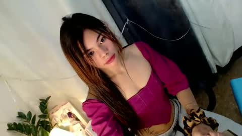 Snapshot of hot_yanna143 chatting on 04.19.26 Yanna online show from 04.19.26