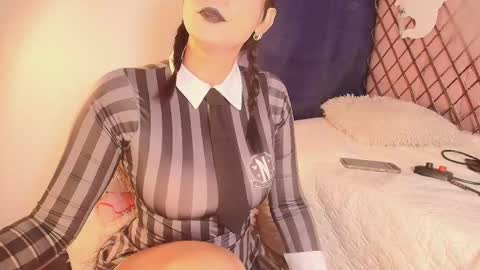 Alana online show from 10.29.25