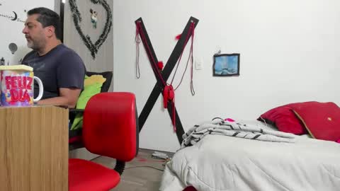 hotandfierylatinos online show from 10.06.25