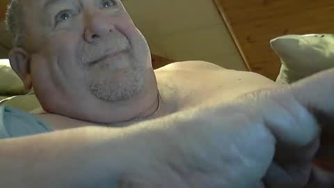 Snapshot of hotandhornyxxx1 chatting on 04.14.26 Hot and Horny online show from 04.14.26