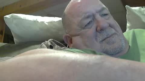 Snapshot of hotandhornyxxx1 chatting on 04.22.26 Hot and Horny online show from 04.22.26