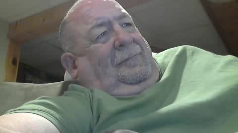 Snapshot of hotandhornyxxx1 chatting on 04.23.26 Hot and Horny online show from 04.23.26