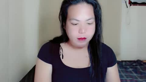 Snapshot of hotasian_mama chatting on 05.16.26 Grace online show from 05.16.26