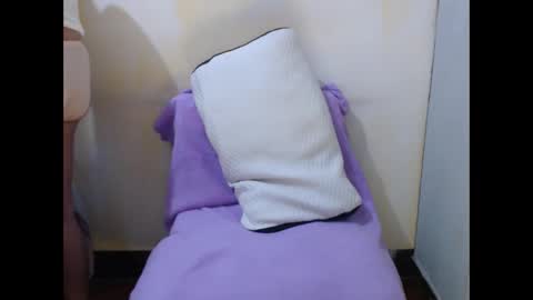 Snapshot of hotasianyue69 chatting on 04.02.26 hotasianyue69 online show from 04.02.26